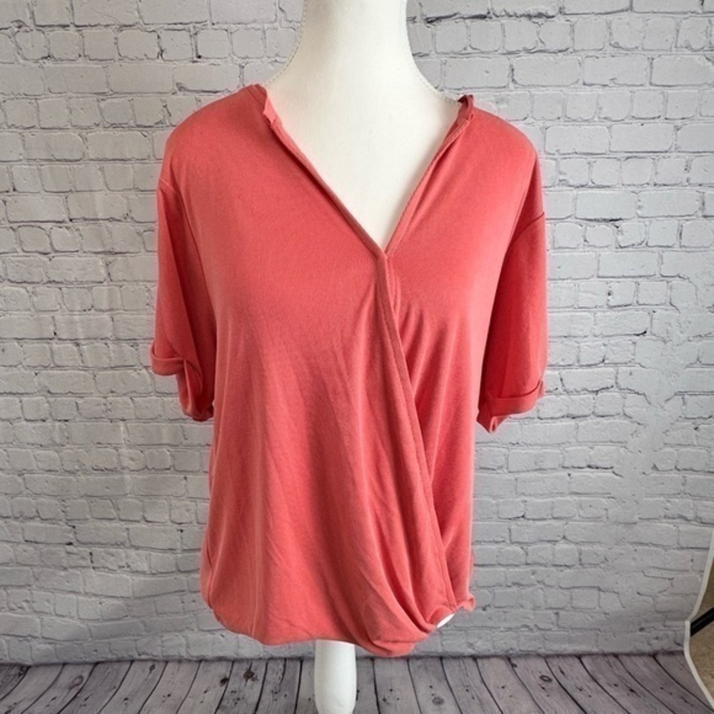 ANTHROPOLOGY SATURDAY SUNDAY CORAL PINK SHORT SLEEVE TOP - Size Small SKU:334